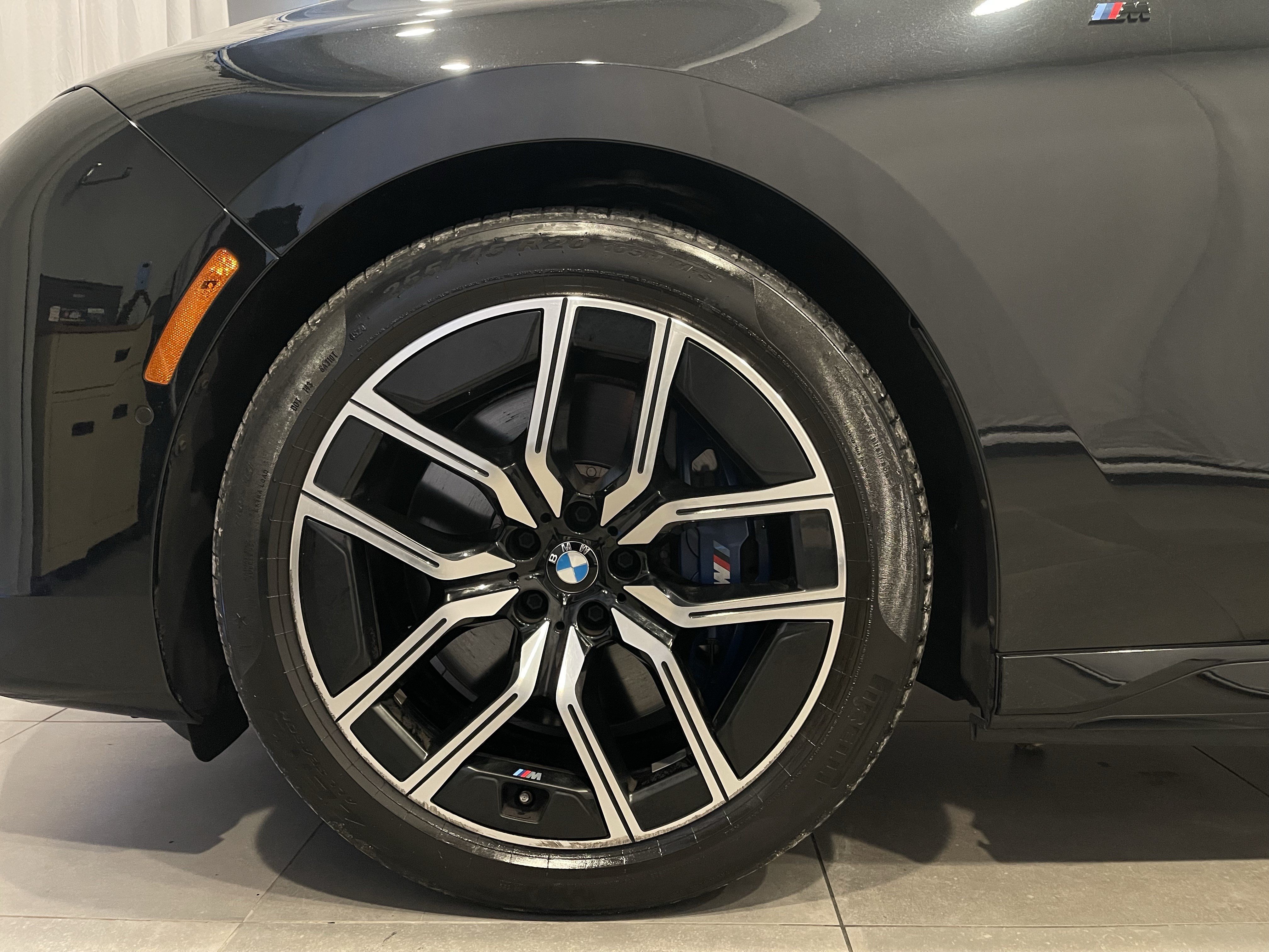 Certified 2024 BMW i7 xDrive60 AWD/4WD image 7