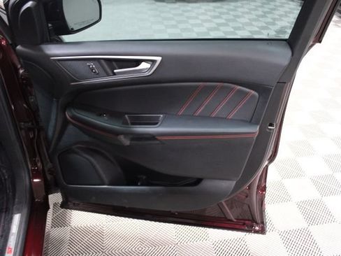Used 2024 Ford Edge ST-Line AWD/4WD image 24