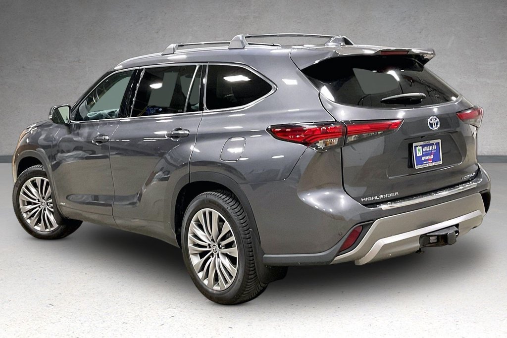 Used 2022 Toyota Highlander Platinum AWD/4WD image 4
