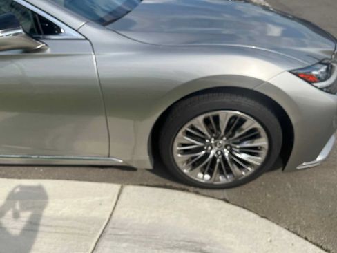 Used 2021 Lexus LS 500 AWD w/ Interior Upgrade Package image 29