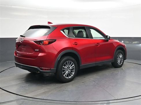 Used 2017 MAZDA CX-5 Touring image 4