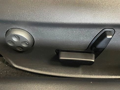 Used 2016 Tesla Model S 70D image 12