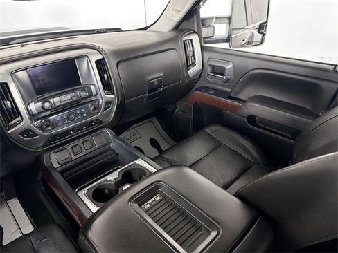 Used 2017 GMC Sierra 3500 SLT image 20
