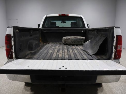 Used 2010 Chevrolet Silverado 2500 W/T image 4