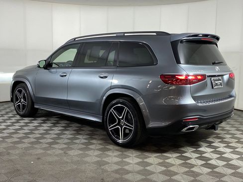 Used 2024 Mercedes-Benz GLS 450 4MATIC image 3