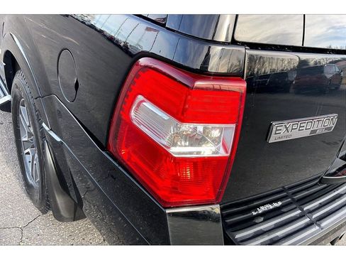Used 2008 Ford Expedition EL Limited image 32