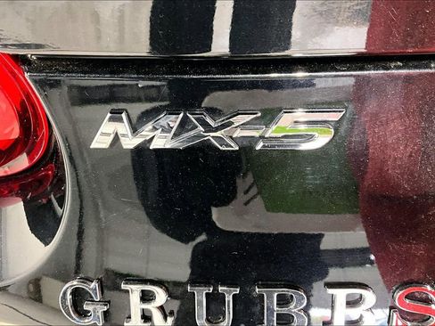 Used 2018 MAZDA MX-5 Miata Grand Touring image 35