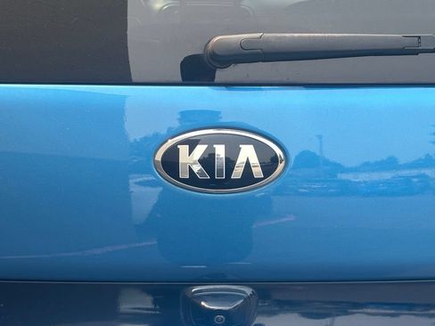 Used 2016 Kia Soul + w/ Designer's Package FWD image 25