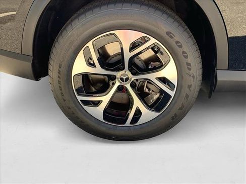 New 2026 Mercedes-Benz GLC 350e 4MATIC image 19