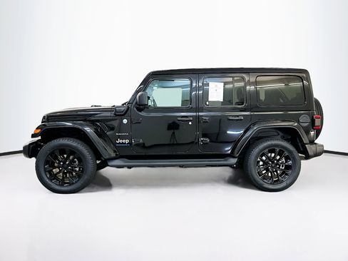 Used 2023 Jeep Wrangler Sahara w/ Cold Weather Group image 4