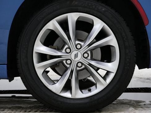 Certified 2021 Dodge Charger SXT w/ Driver Convenience Group image 10