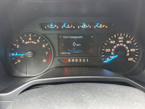 Used 2016 Ford F150 XL w/ Equipment Group 101A Mid image 21