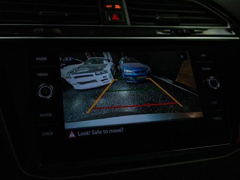 Used 2024 Volkswagen Tiguan SE image 21