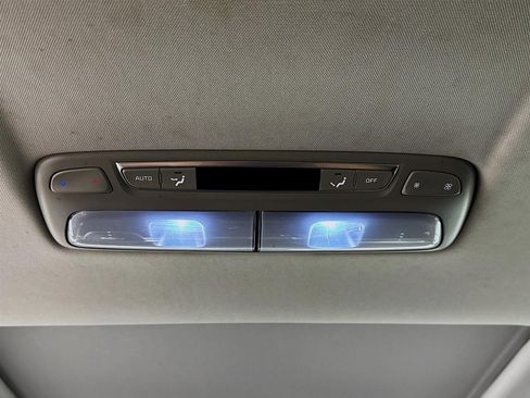 Certified 2023 Kia Telluride S w/ S Sunroof Package image 27