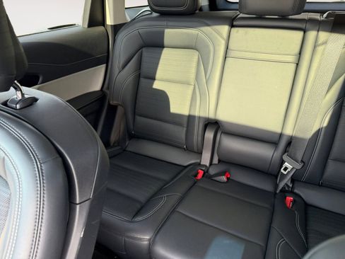 Used 2024 Lincoln Nautilus Reserve w/ Equipment Group 202A image 13