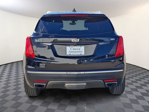 Used 2017 Cadillac XT5 Platinum w/ Driver Assist Package image 5