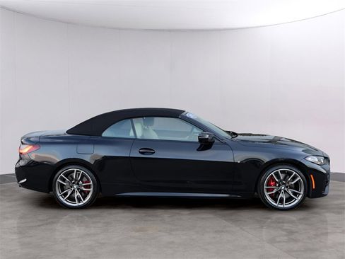 Used 2023 BMW 440i xDrive Convertible w/ Premium Package image 11