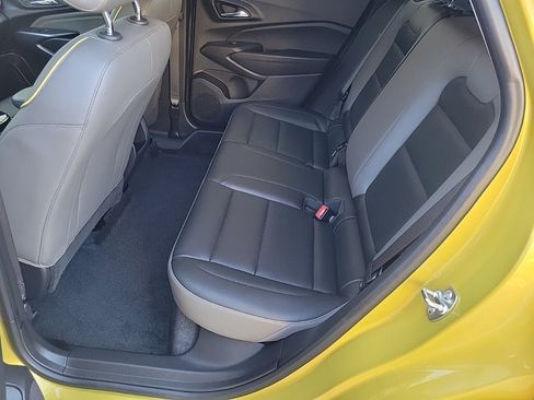 Used 2024 Chevrolet Trax ACTIV w/ Driver Confidence Package image 14