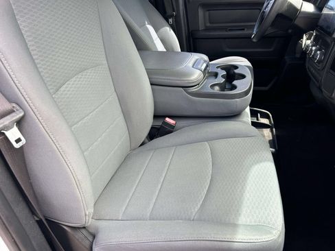 Used 2018 RAM 1500 Express w/ Express Value Package AWD/4WD image 25