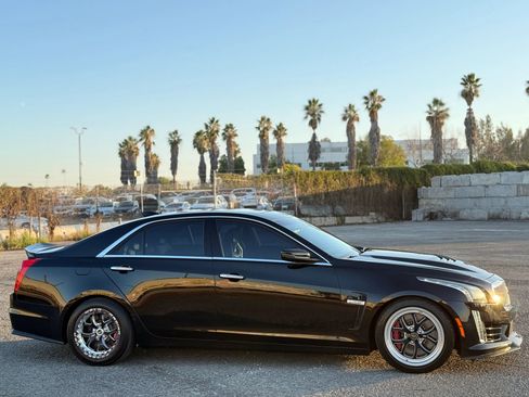 Used 2017 Cadillac CTS V w/ Luxury Package image 23