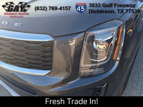 Certified 2022 Kia Telluride LX image 4