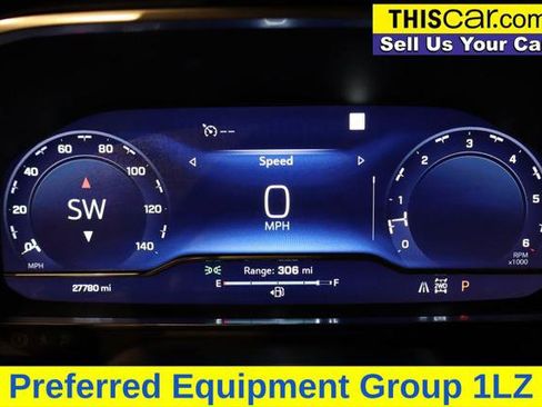 Used 2023 Chevrolet Tahoe Premier AWD/4WD image 15