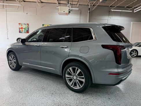 Used 2023 Cadillac XT6 Premium Luxury FWD image 3