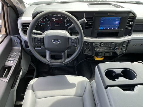 New 2026 Ford F550 4x4 Supercab Super Duty image 12