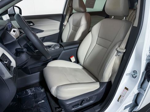 Certified 2024 Nissan Rogue SL FWD image 18
