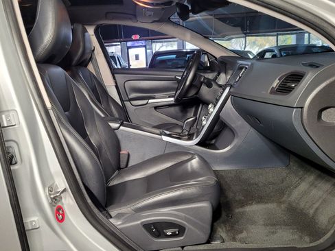 Used 2016 Volvo S60 T5 Premier image 21