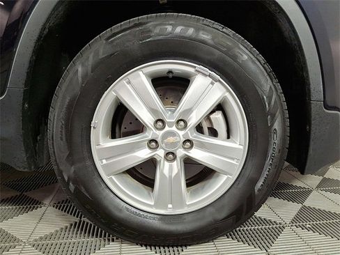 Used 2021 Chevrolet Trax LS w/ Tint and Cruise Package image 11