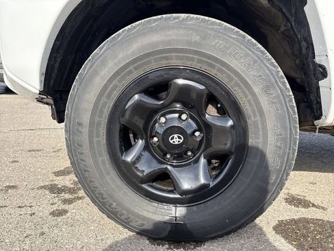 Used 2013 Toyota Tacoma 4x4 Access Cab V6 w/ SR5 Pkg image 44