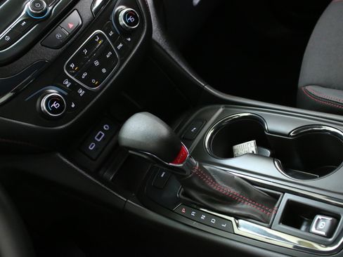 Used 2023 Chevrolet Equinox RS image 20