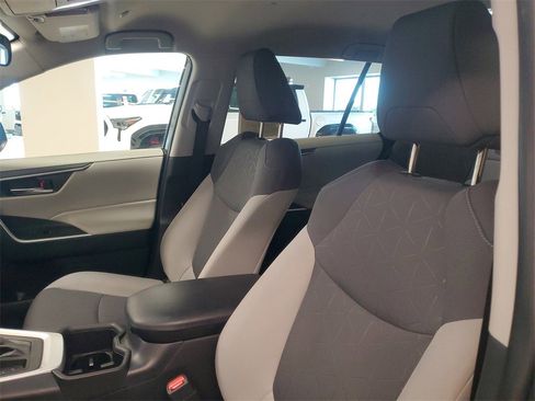 Used 2023 Toyota RAV4 XLE image 16