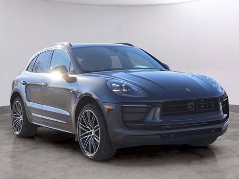 New 2026 Porsche Macan image 11