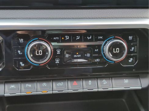 Used 2022 GMC Sierra 1500 Denali w/ Denali Reserve Package image 19