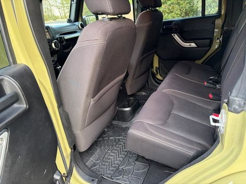 Used 2013 Jeep Wrangler Unlimited Sahara w/ Connectivity Group image 35