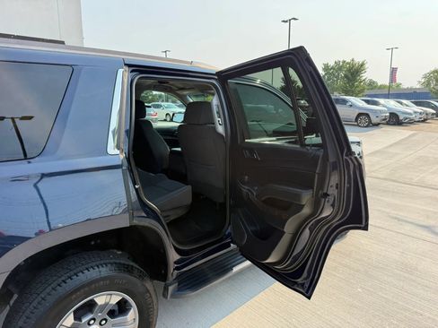 Used 2018 Chevrolet Tahoe LS w/ Skid Plate Package AWD/4WD image 22