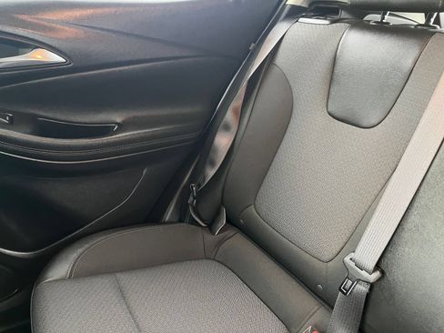 Used 2025 Buick Encore GX Preferred AWD/4WD image 44