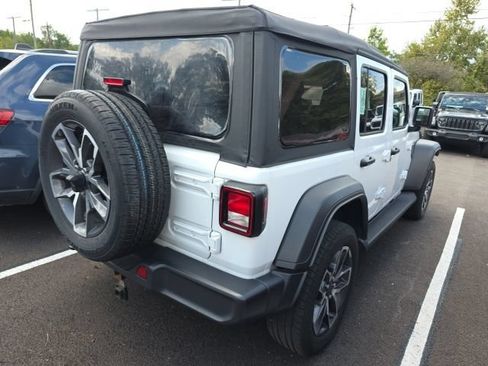 Used 2025 Jeep Wrangler Unlimited Sport S 4xe w/ Convenience Group AWD/4WD image 18
