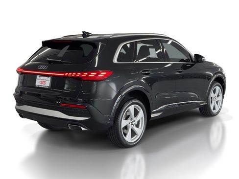 New 2025 Audi Q5 Premium Plus image 9