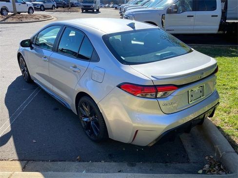 Used 2023 Toyota Corolla SE image 29