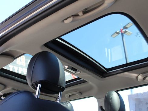 Used 2018 MINI Cooper Clubman S image 21