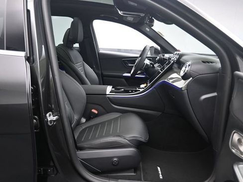 Used 2026 Mercedes-Benz GLC 300 image 29