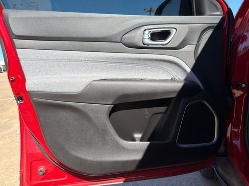 New 2024 Jeep Compass Sport image 17