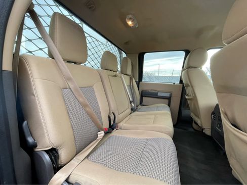 Used 2015 Ford F350 XLT w/ Camper Package image 28