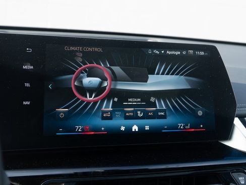 Used 2025 BMW X1 xDrive28i image 26