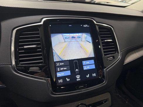 Used 2022 Volvo XC90 T8 Inscription image 5