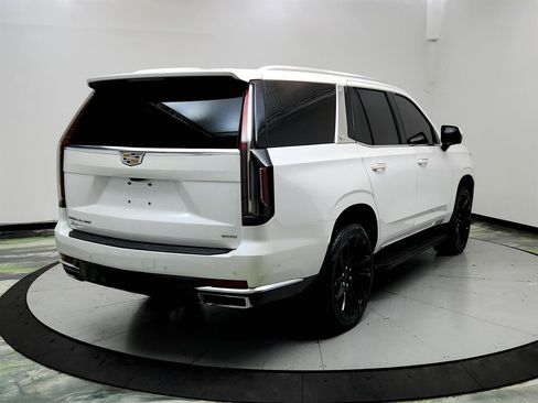 Used 2021 Cadillac Escalade Premium Luxury w/ LPO, Illumination Package AWD/4WD image 5