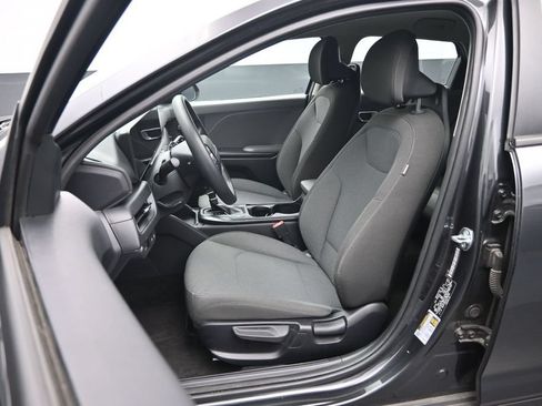 Used 2025 Kia K4 FWD image 20